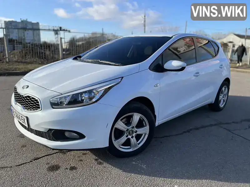 Хетчбек Kia Ceed 2014 1.4 л. Ручна / Механіка обл. Вінницька, Вінниця - Фото 1/21