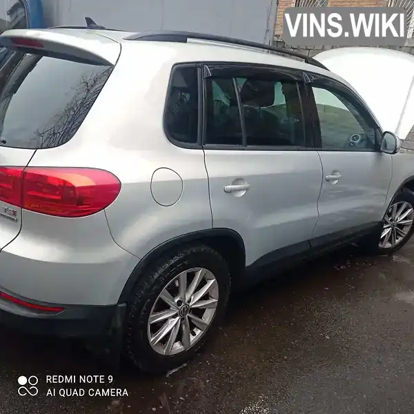 WVGBV7AX3FW101758 Volkswagen Tiguan 2015 Позашляховик / Кросовер 1.98 л. Фото 2