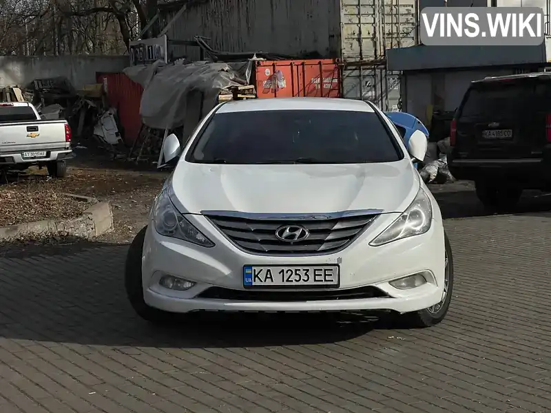 Седан Hyundai Sonata 2011 2 л. Автомат обл. Київська, Київ - Фото 1/10