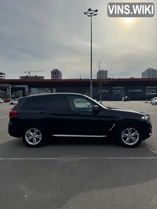 5UXTR9C54KLD90733 BMW X3 2018 Внедорожник / Кроссовер 2 л. Фото 3