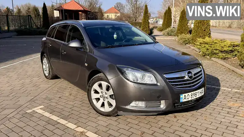 W0LGT8EM8C1133814 Opel Insignia 2012 Универсал 1.96 л. Фото 1