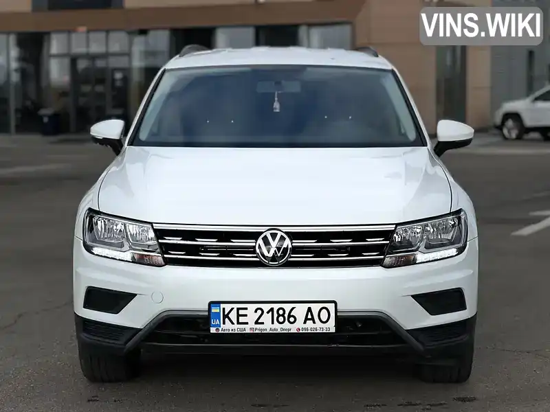 3VV1B7AX0JM107617 Volkswagen Tiguan 2018 Позашляховик / Кросовер 1.98 л. Фото 8