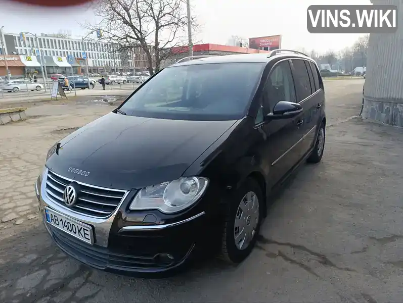 WVGZZZ1TZAW027607 Volkswagen Touran 2009 Минивэн 1.97 л. Фото 1