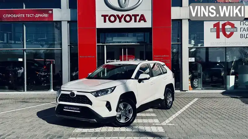 Внедорожник / Кроссовер Toyota RAV4 2023 1.99 л. обл. Тернопольская, Тернополь - Фото 1/21