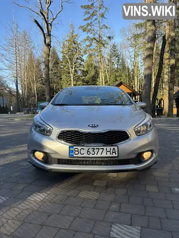 Хетчбек Kia Ceed 2014 1.4 л. Ручна / Механіка обл. Львівська, Трускавець - Фото 1/21