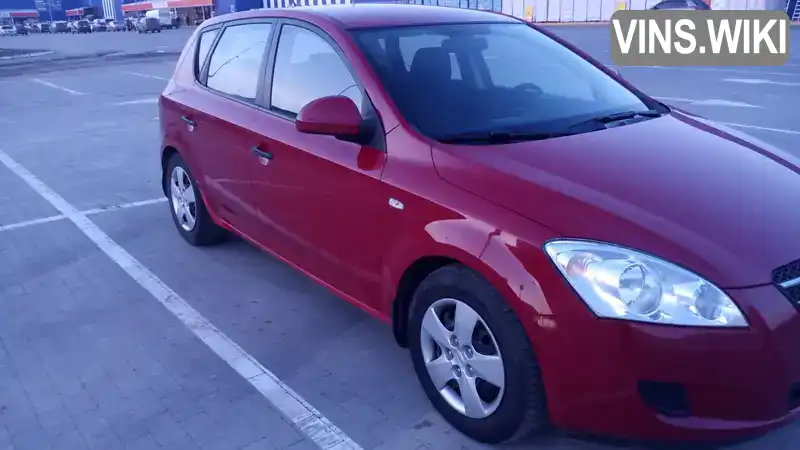 U5YFF24129L139995 Kia Ceed 2008 Хетчбек 1.4 л. Фото 3