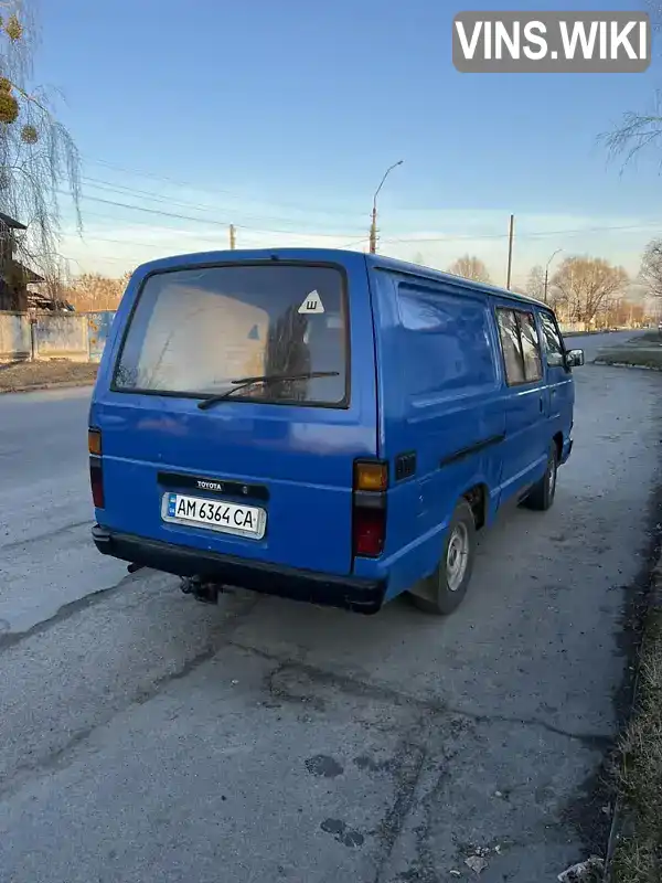 JT1VLH60V00000353 Toyota Hiace 1986 Мінівен 2.19 л. Фото 2