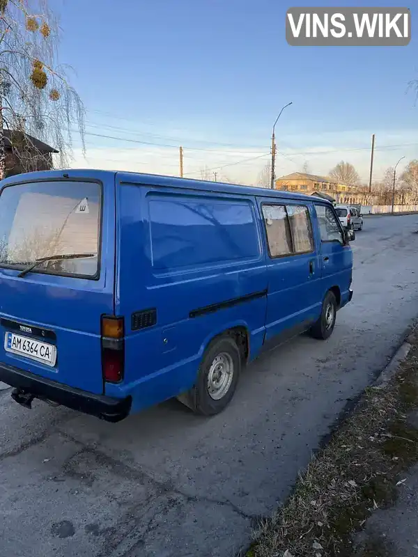 JT1VLH60V00000353 Toyota Hiace 1986 Мінівен 2.19 л. Фото 8