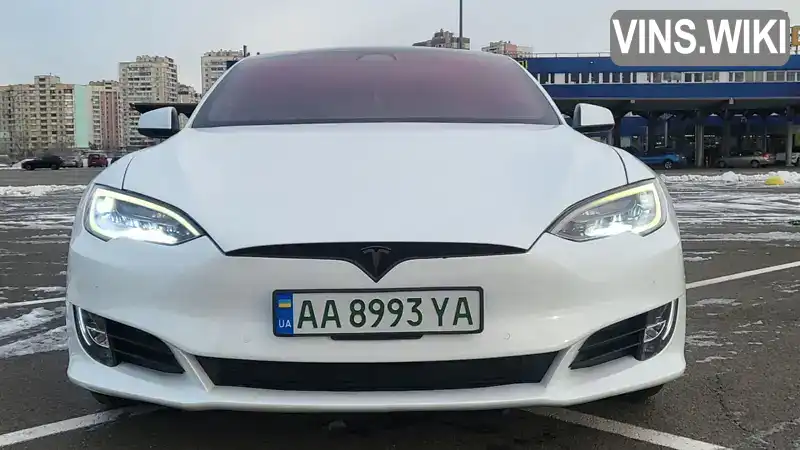 5YJSA1E22JF282683 Tesla Model S 2018 Ліфтбек  Фото 2