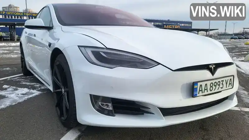 5YJSA1E22JF282683 Tesla Model S 2018 Ліфтбек  Фото 4