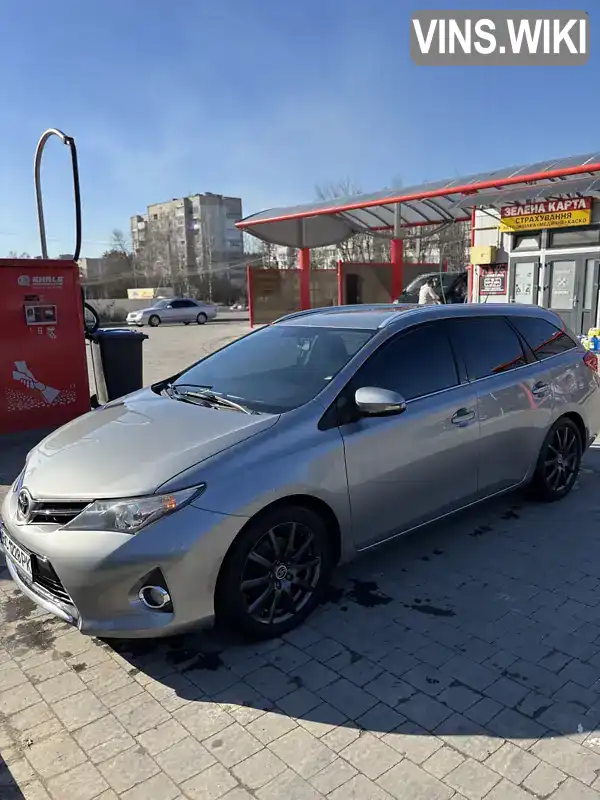 Универсал Toyota Auris 2014 2 л. Ручная / Механика обл. Львовская, Новояворовск - Фото 1/13