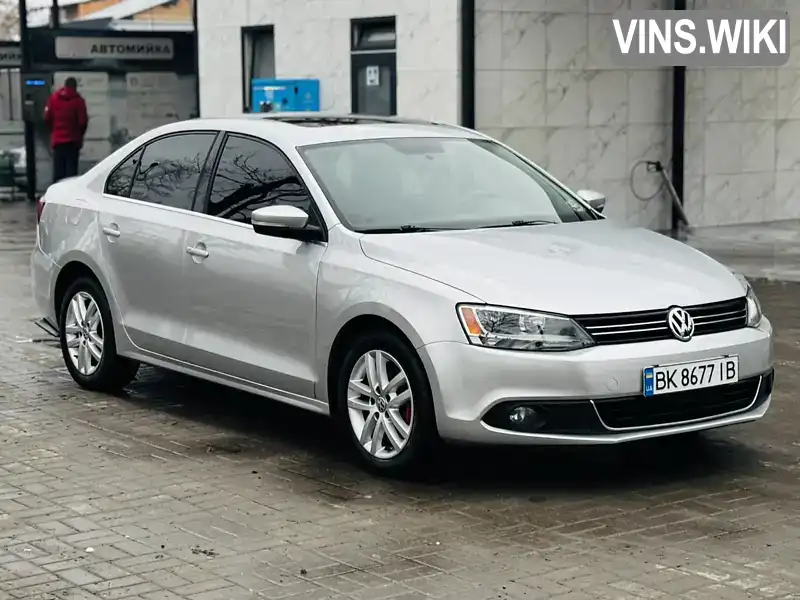 3VWGX7AJ5BM382825 Volkswagen Jetta 2011 Седан 2.5 л. Фото 1