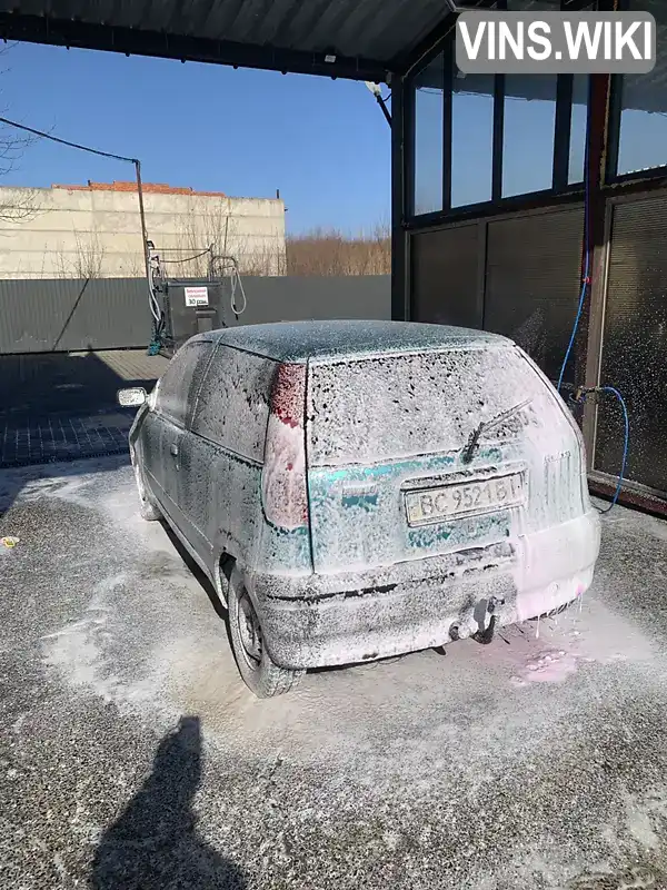 Хетчбек Fiat Punto 1995 1.2 л. Ручна / Механіка обл. Львівська, Трускавець - Фото 1/17