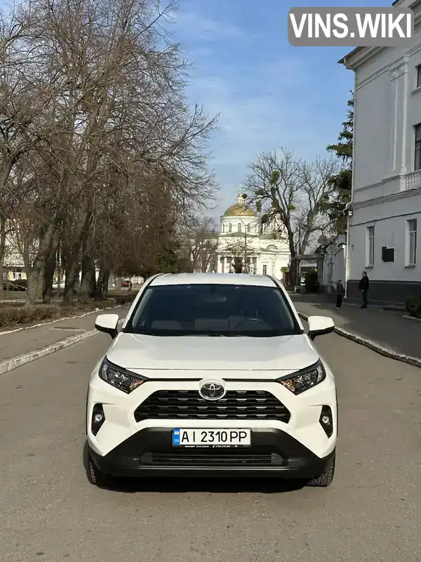 Позашляховик / Кросовер Toyota RAV4 2023 1.99 л. Варіатор обл. Київська, Біла Церква - Фото 1/21