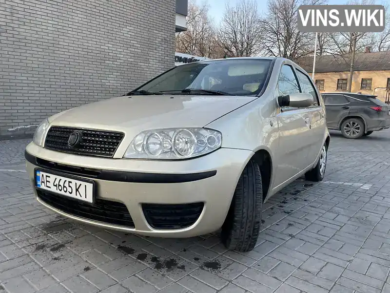 Хэтчбек Fiat Punto 2009 1.24 л. Ручная / Механика обл. Днепропетровская, Каменское (Днепродзержинск) - Фото 1/12