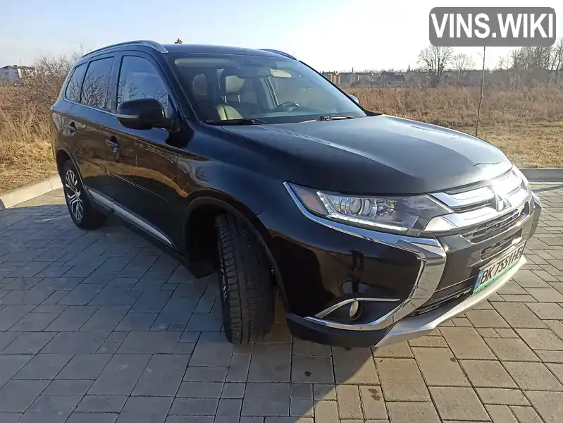 Позашляховик / Кросовер Mitsubishi Outlander 2016 2.36 л. Варіатор обл. Рівненська, Рівне - Фото 1/21