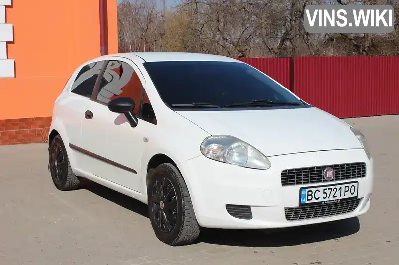 Хэтчбек Fiat Punto 2009 1.24 л. Ручная / Механика обл. Львовская, Львов - Фото 1/21