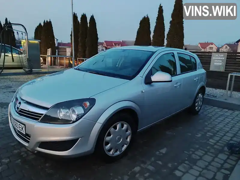 Хэтчбек Opel Astra 2010 1.36 л. Ручная / Механика обл. Ивано-Франковская, Ивано-Франковск - Фото 1/8