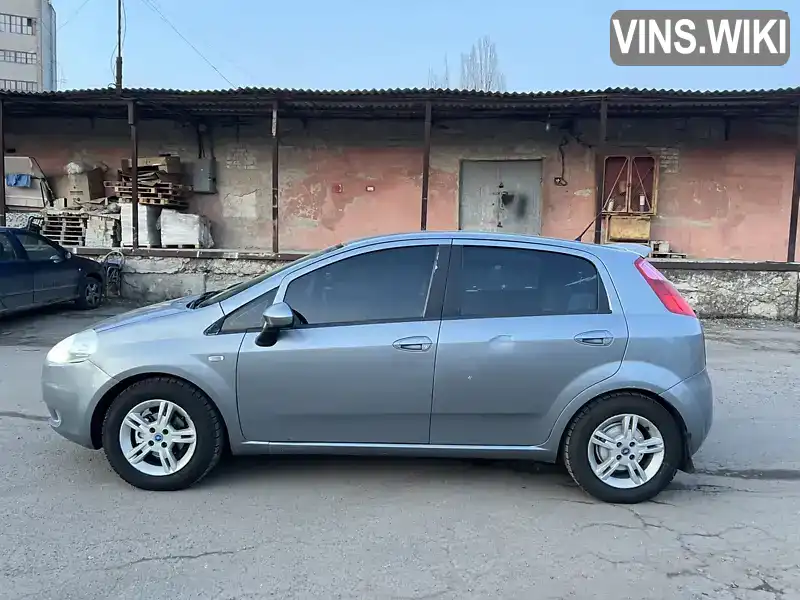 ZFA19900001098647 Fiat Grande Punto 2006 Хетчбек 1.37 л. Фото 8