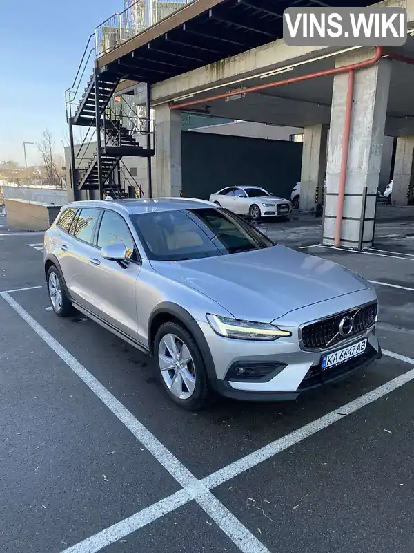 Універсал Volvo V60 Cross Country 2019 1.97 л. Автомат обл. Київська, Київ - Фото 1/12