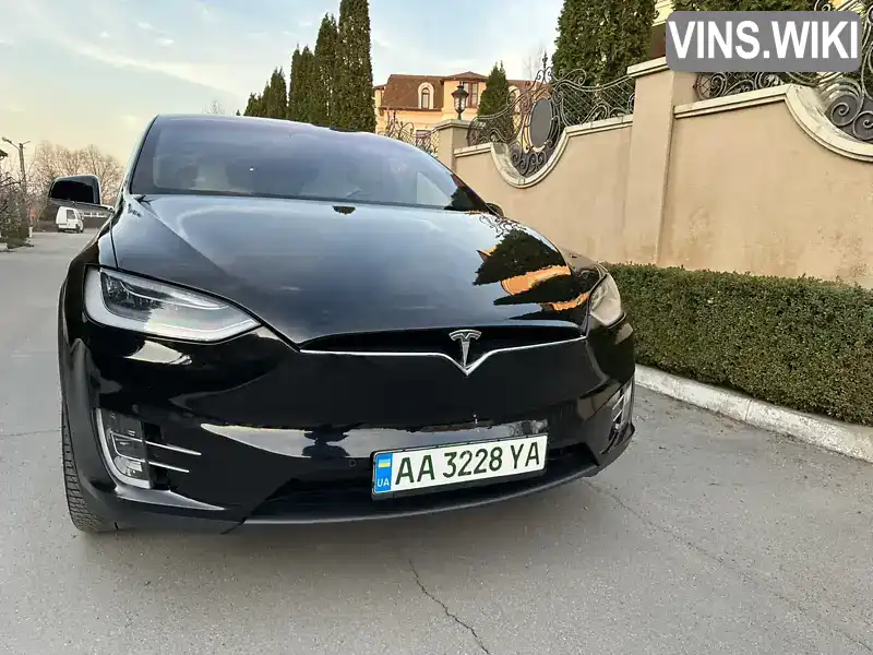 Позашляховик / Кросовер Tesla Model X 2019 null_content л. обл. Київська, Київ - Фото 1/13