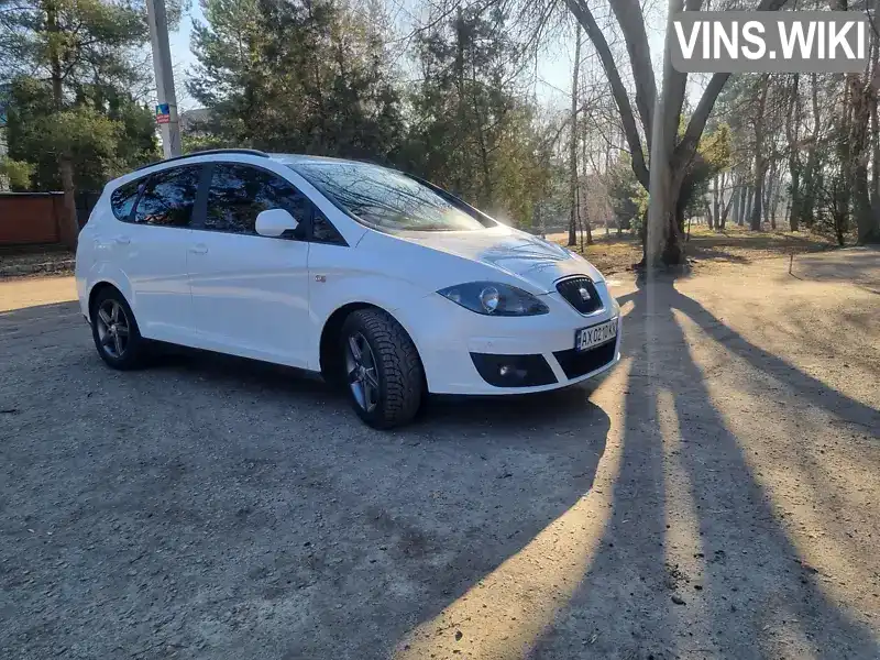 VSSZZZ5PZFR024292 SEAT Altea XL 2015 Мінівен 1.6 л. Фото 3