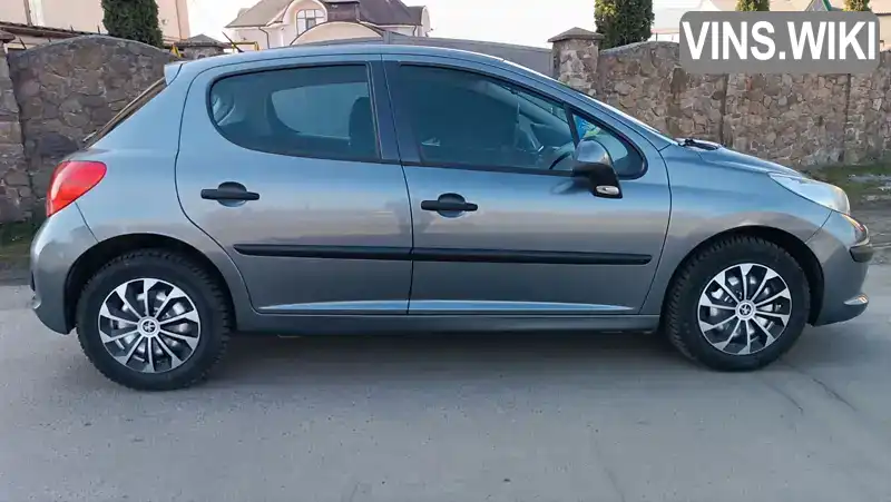 VF3WCKFVC9E022417 Peugeot 207 2009 Хетчбек 1.4 л. Фото 6