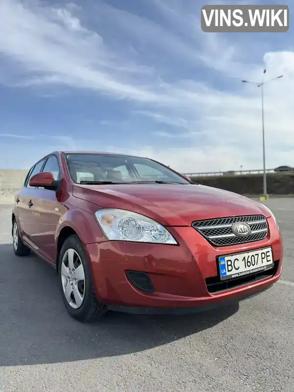 Хетчбек Kia Ceed 2009 1.4 л. Ручна / Механіка обл. Львівська, Львів - Фото 1/17