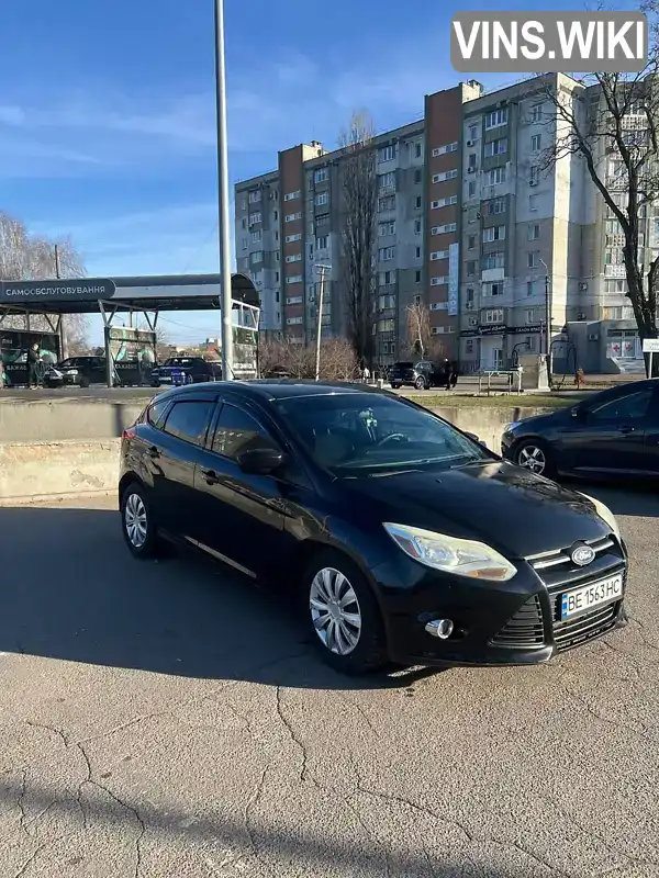 1FAHP3K29CL106051 Ford Focus 2011 Хетчбек 2 л. Фото 2