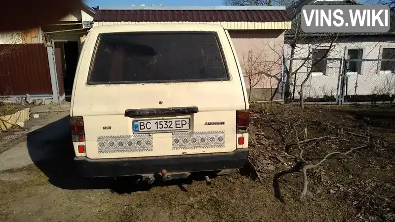 JMBL038PVGU442264 Mitsubishi Delica 1986 Мінівен 2.3 л. Фото 2