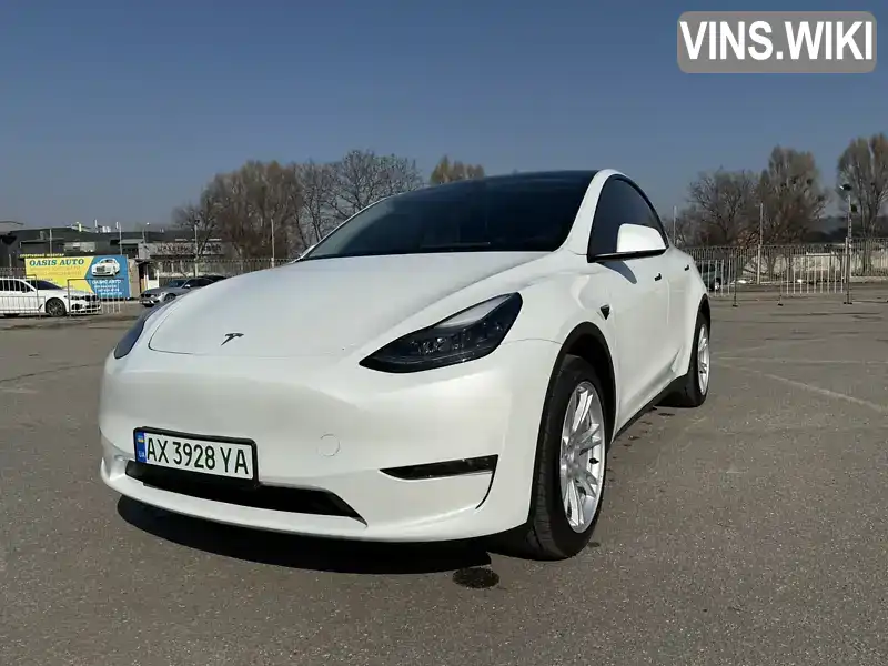 Позашляховик / Кросовер Tesla Model Y 2023 null_content л. Автомат обл. Харківська, Харків - Фото 1/21