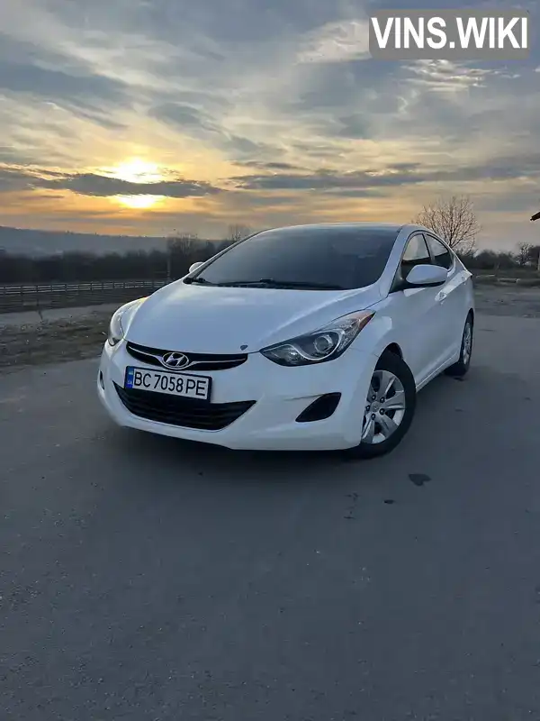 Седан Hyundai Elantra 2013 1.8 л. Ручна / Механіка обл. Львівська, Золочів - Фото 1/21