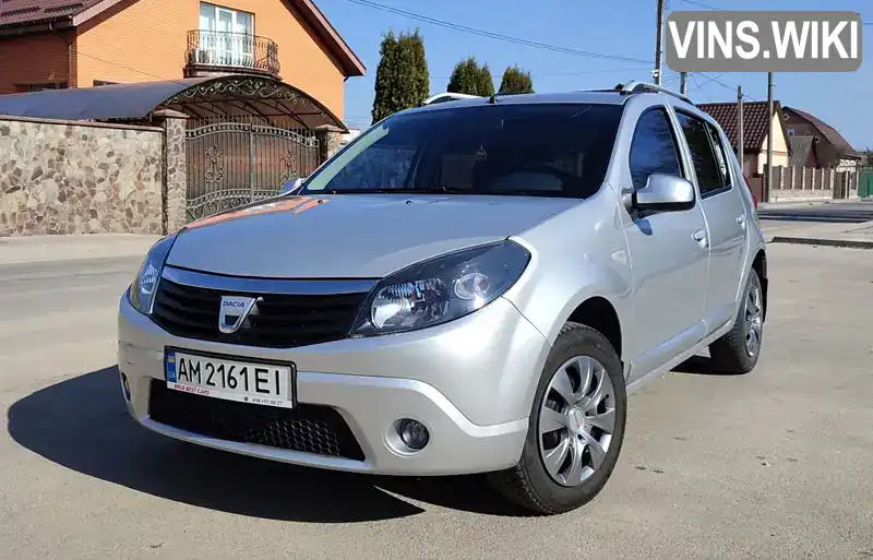 Хетчбек Dacia Sandero 2011 1.5 л. Ручна / Механіка обл. Житомирська, Бердичів - Фото 1/20