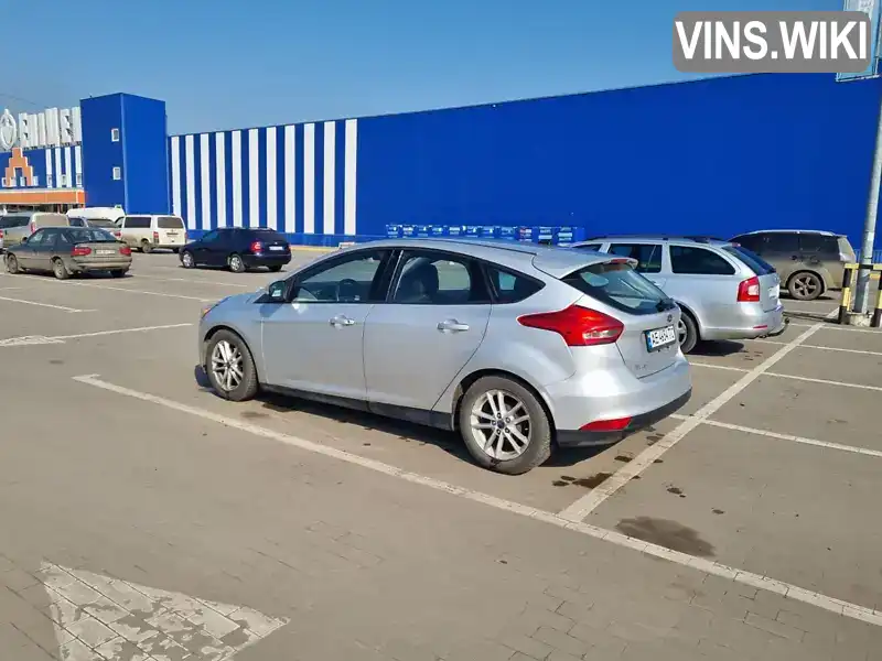 1FADP3K28GL375386 Ford Focus 2016 Хетчбек 2 л. Фото 2