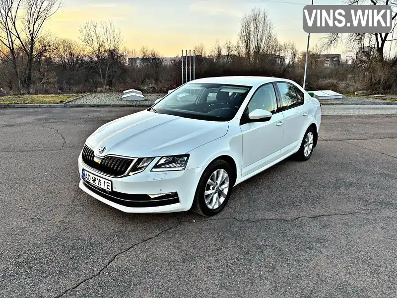 Лифтбек Skoda Octavia 2019 2 л. Автомат обл. Закарпатская, Берегово - Фото 1/21