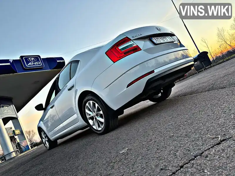 TMBAJ9NE0L0106804 Skoda Octavia 2019 Ліфтбек 2 л. Фото 5