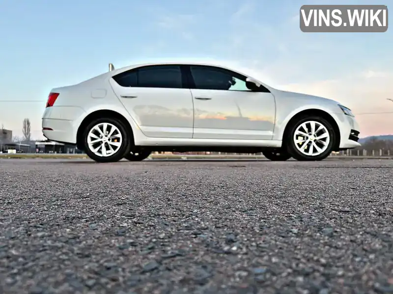 TMBAJ9NE0L0106804 Skoda Octavia 2019 Ліфтбек 2 л. Фото 7