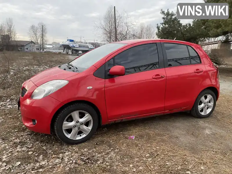 VNKKL96330A067702 Toyota Yaris 2006 Хетчбек 1.3 л. Фото 2