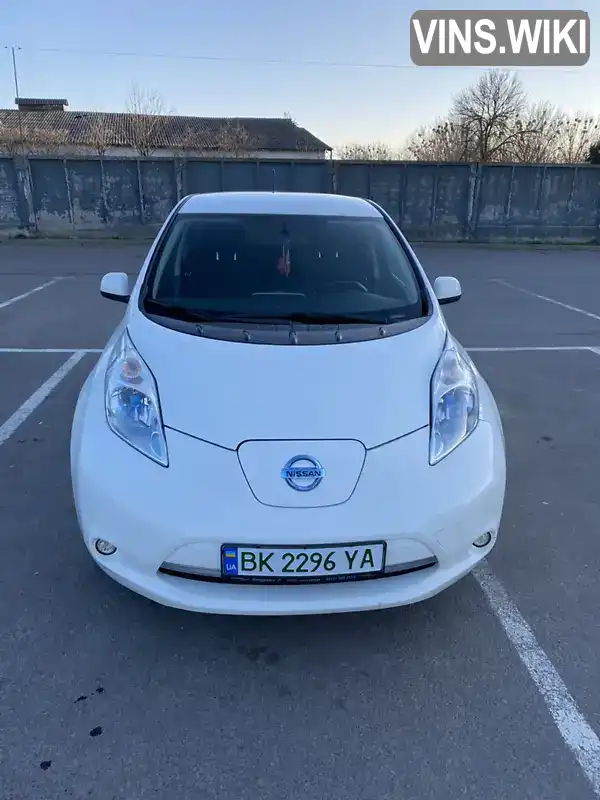 1N4AZ0CP7EC333617 Nissan Leaf 2014 Хетчбек  Фото 1