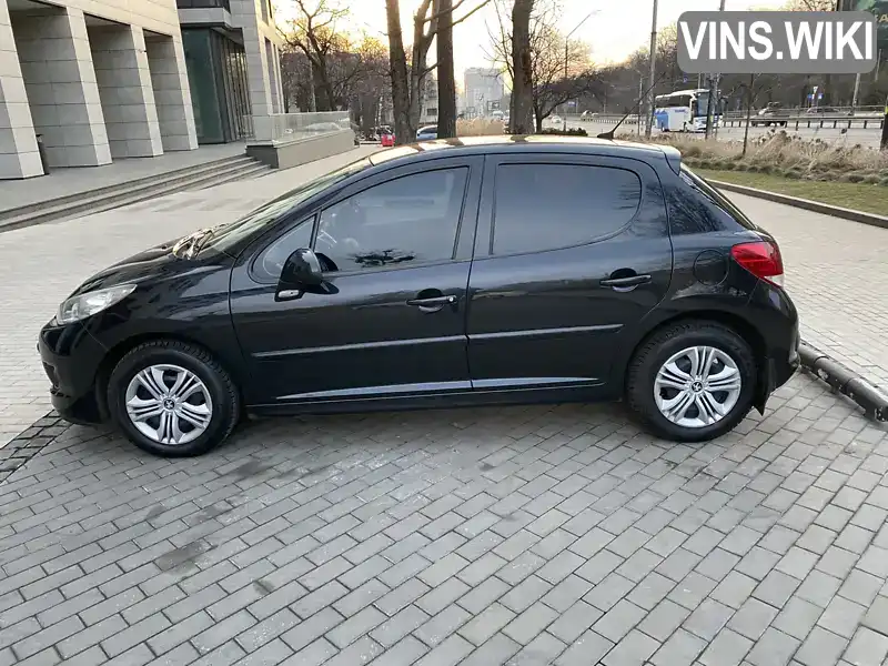 VF3WCKFUCAT015338 Peugeot 207 2010 Хетчбек 1.36 л. Фото 2