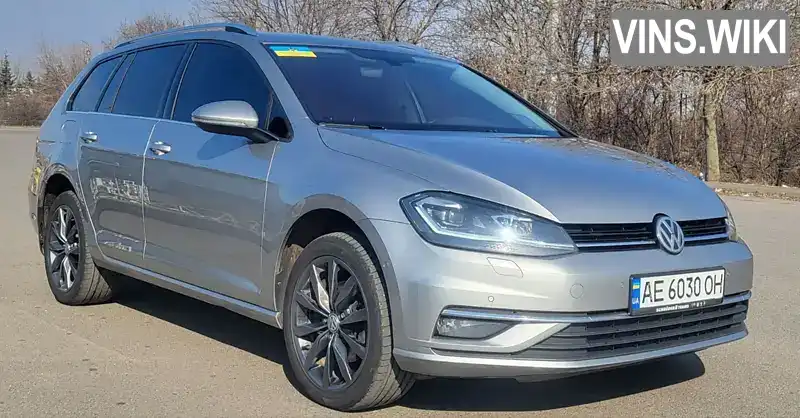 WVWZZZAUZHP769814 Volkswagen Golf 2017 Універсал 1.97 л. Фото 1