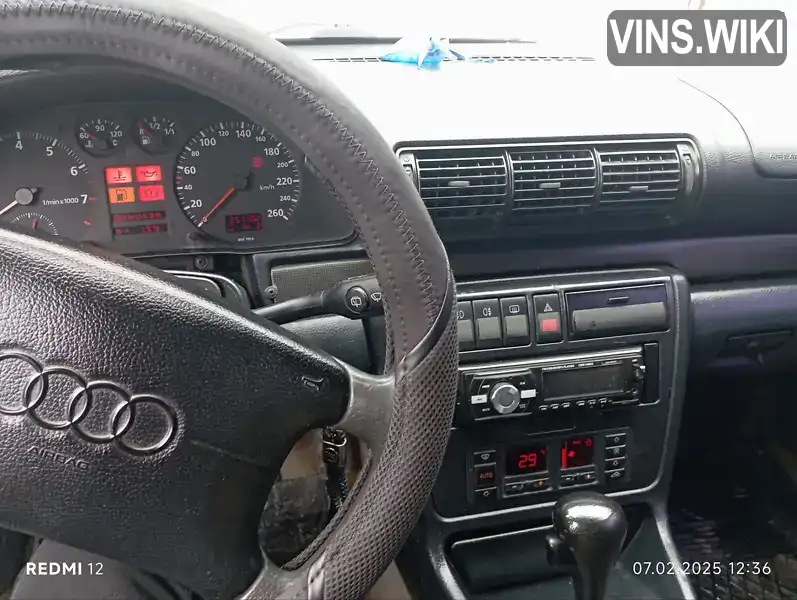 WAUZZZ8DZTA222634 Audi A4 1996 Універсал 2.6 л. Фото 8