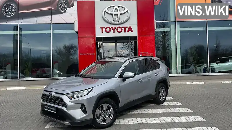 Позашляховик / Кросовер Toyota RAV4 2023 1.99 л. Варіатор обл. Запорізька, Запоріжжя - Фото 1/20