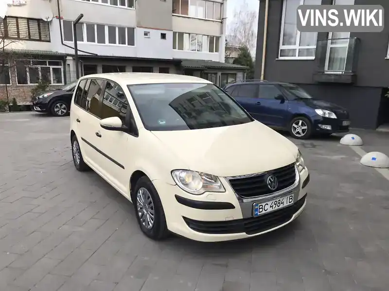 Минивэн Volkswagen Touran 2010 1.9 л. Автомат обл. Львовская, Турка - Фото 1/21