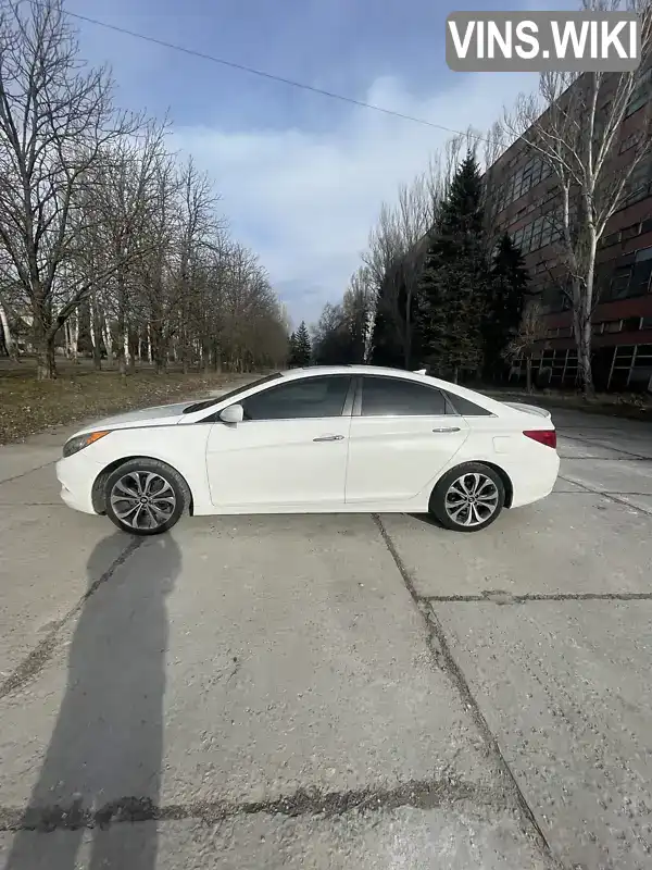 5NPEC4AB5DH733643 Hyundai Sonata 2013 Седан 2 л. Фото 2