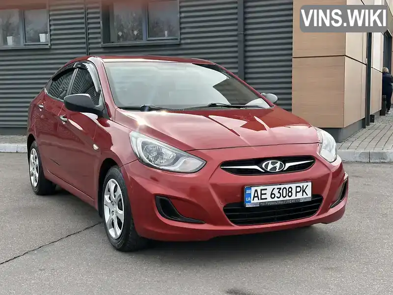 Седан Hyundai Accent 2013 1.4 л. Автомат обл. Дніпропетровська, Дніпро (Дніпропетровськ) - Фото 1/21