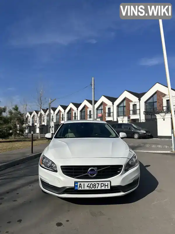 Седан Volvo S60 2013 2.5 л. Автомат обл. Киевская, Белая Церковь - Фото 1/21