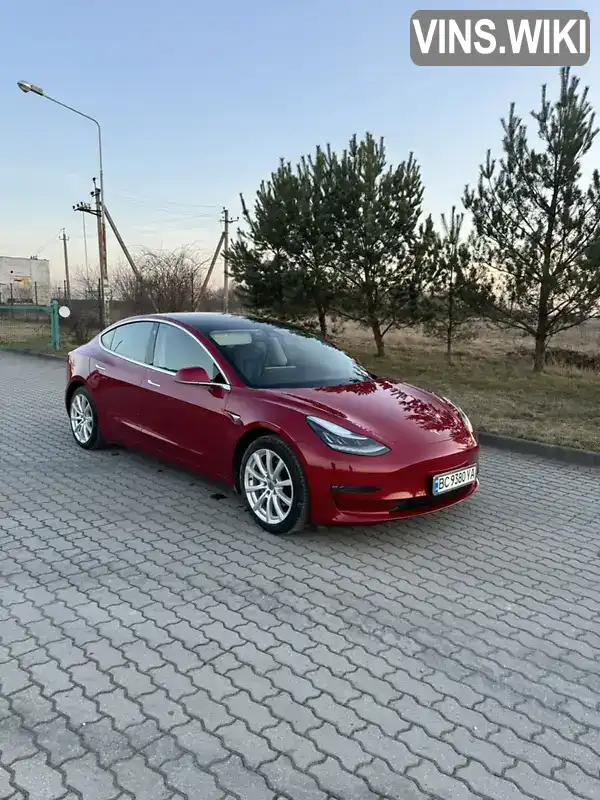 Седан Tesla Model 3 2019 null_content л. обл. Львівська, Радехів - Фото 1/21