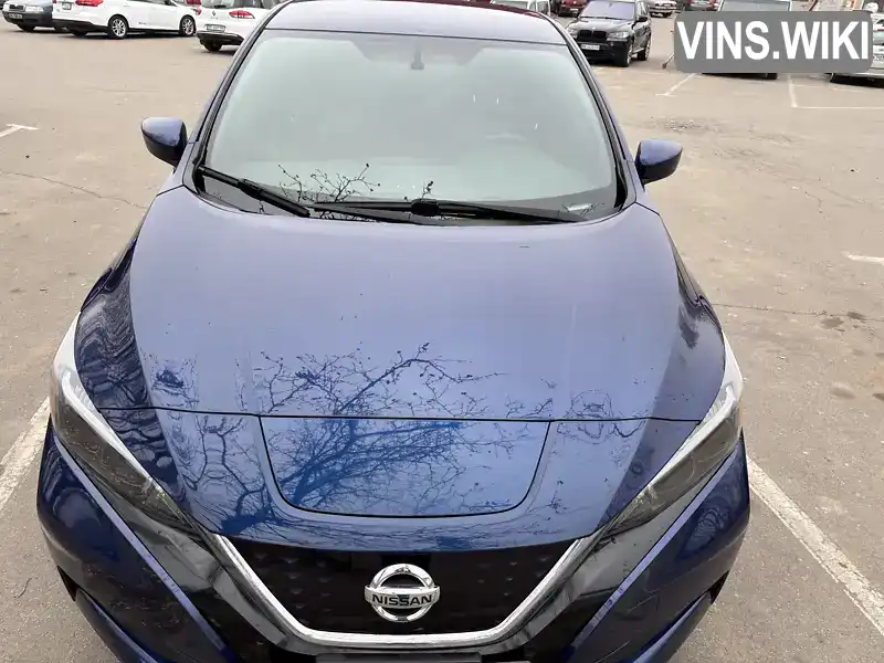 1N4AZ1CP2JC311797 Nissan Leaf 2018 Хетчбек  Фото 1