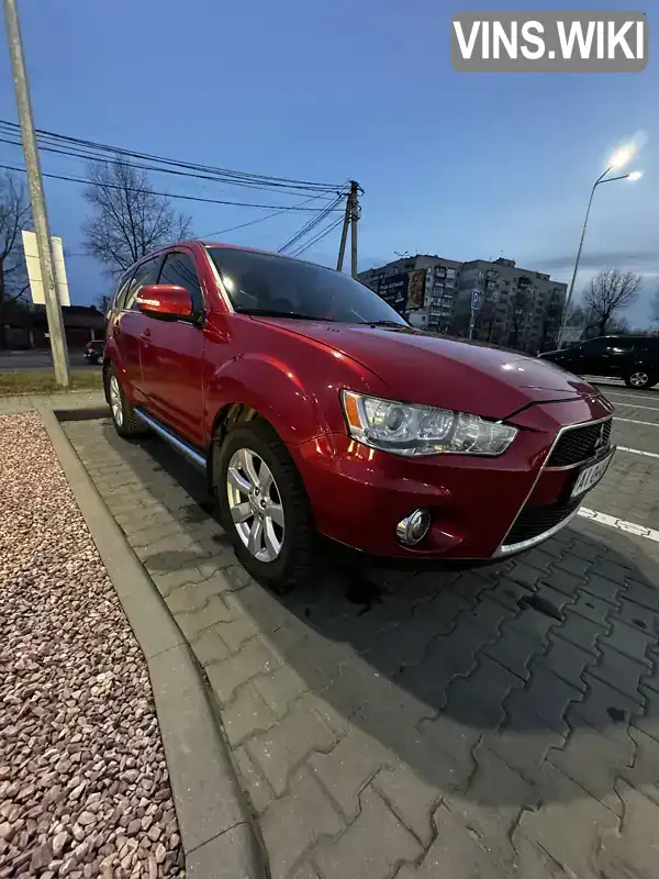 JA4JT5AXXDU012671 Mitsubishi Outlander 2012 Позашляховик / Кросовер 3 л. Фото 2